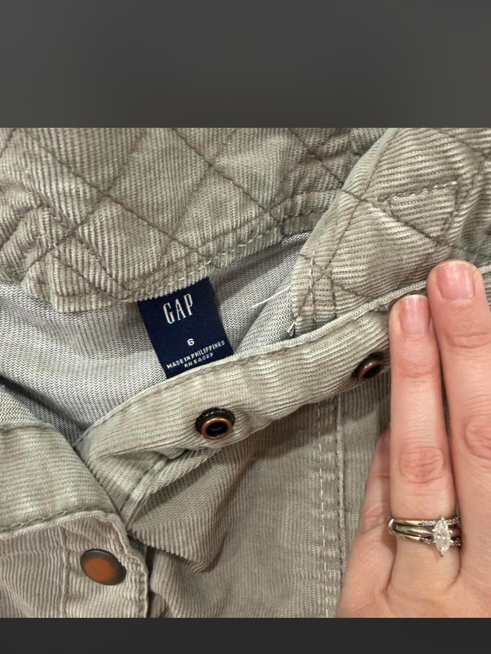 GAP Beige Button-Front Mini Skirt - Picture 3 of 5